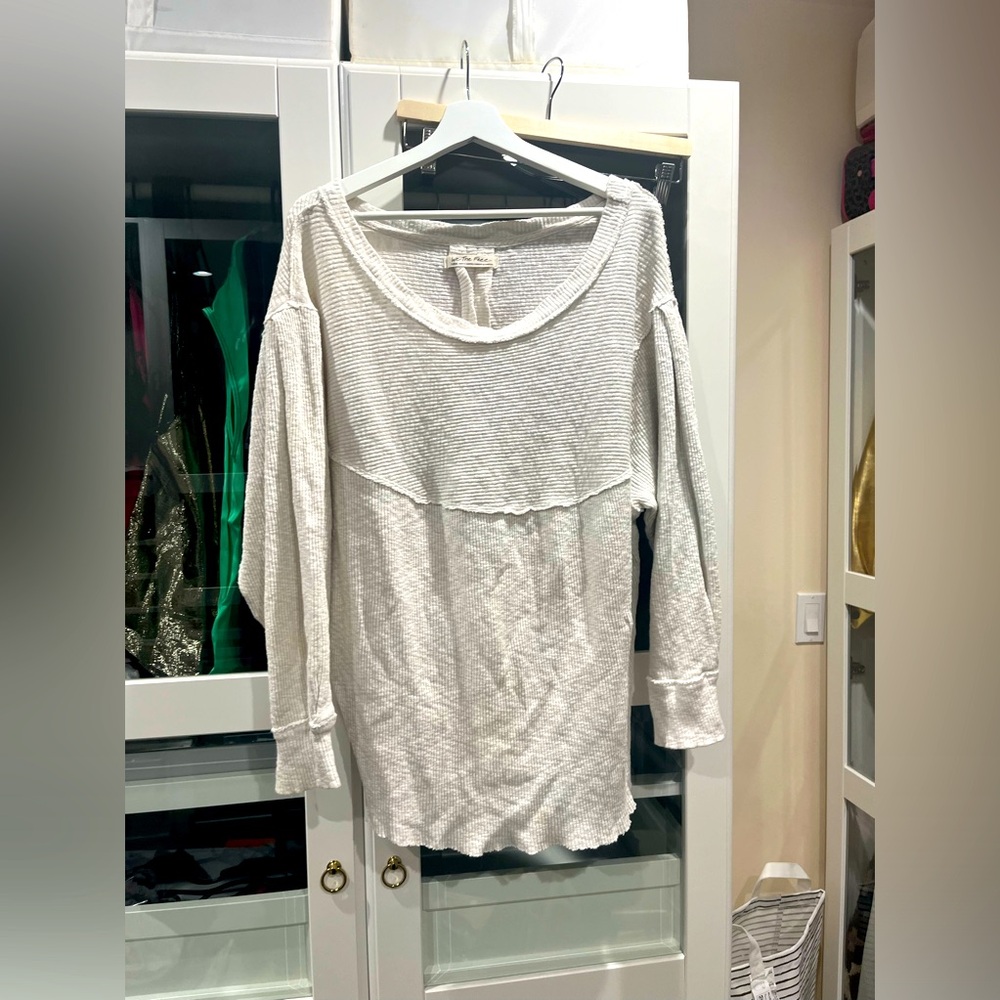 We the free white top/sweater oversized